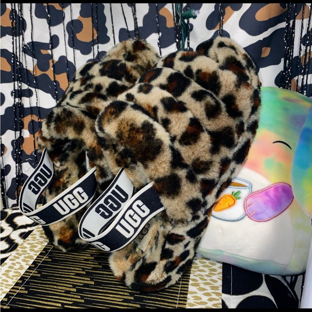 SALE! UGG FLUFF YEAH LEOPARD PRINT LOGO STRAP SLIDES